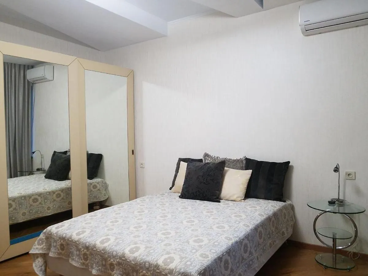 בית הארחה Villa In טביליסי גאורגיה